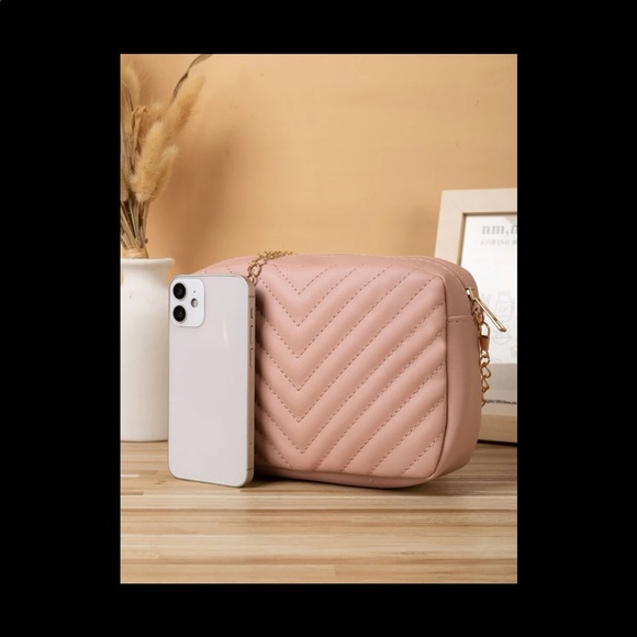 Brand New Pink Crossbody Bag - Picture 3 of 4